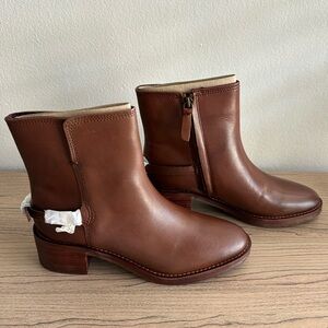 *NEW* Franco Sarto Cognac Leather ankle boots